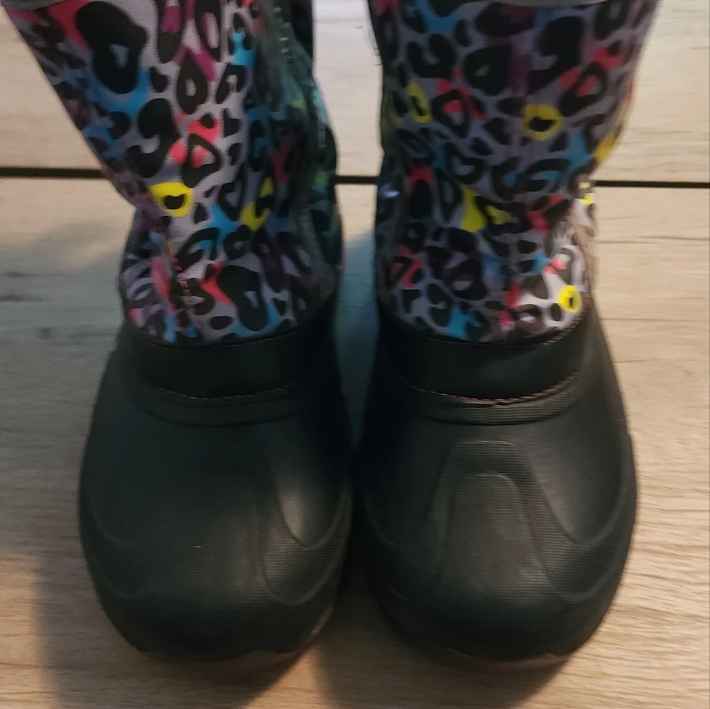 Members Mark light up snow boots Size 13/1